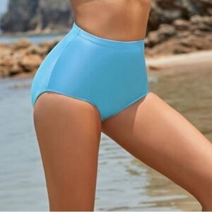 NEW- Womens High Waisted Bikini Bottoms with hair scrunchie. Size medium